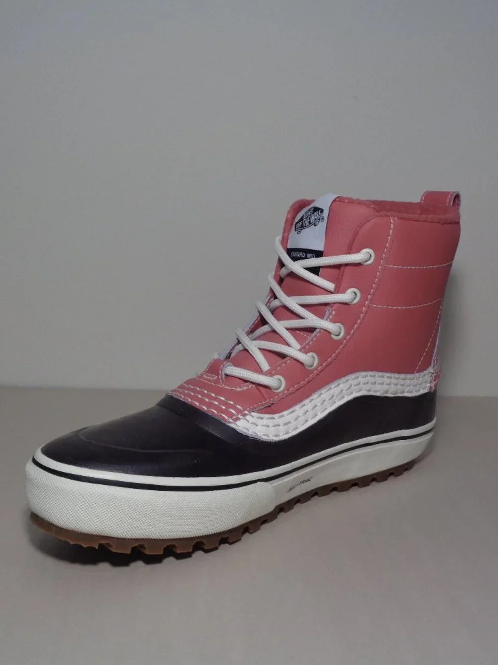 Vans Size 10 M / MTE STANDARD MID WATERPROOF / Dark Port / Boots New Men's Shoes